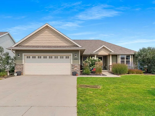 1493 Lear Ln, De Pere, WI 54115