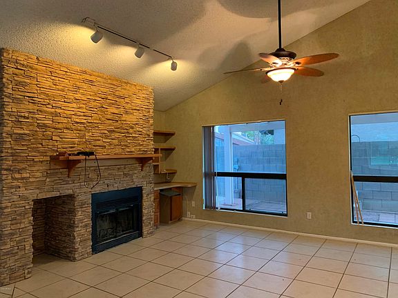 BF05F1E767274E6880DA24CA2F979A0B