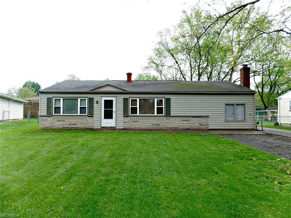 3450 Warwick Ct photo 1