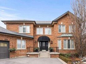 46 Chatsworth Ct, Vaughan, ON