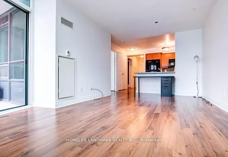 25 Greenview Ave #1722 — Photo 3
