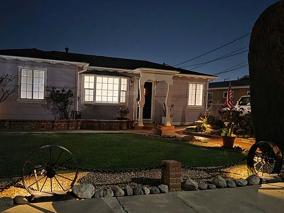 Front Exterior_Evening