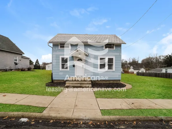 306 Eldridge St, Washington, IL 61571