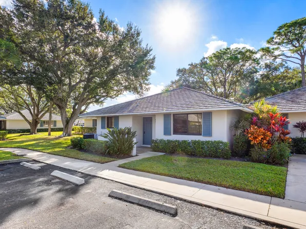 605 Club Drive, Palm Beach Gardens, FL 33418