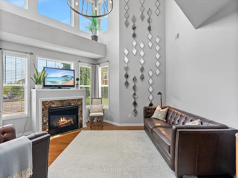 9660 Washington Blvd #3 — Photo 6