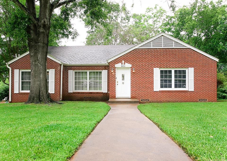 1st image of 901 Highland Dr