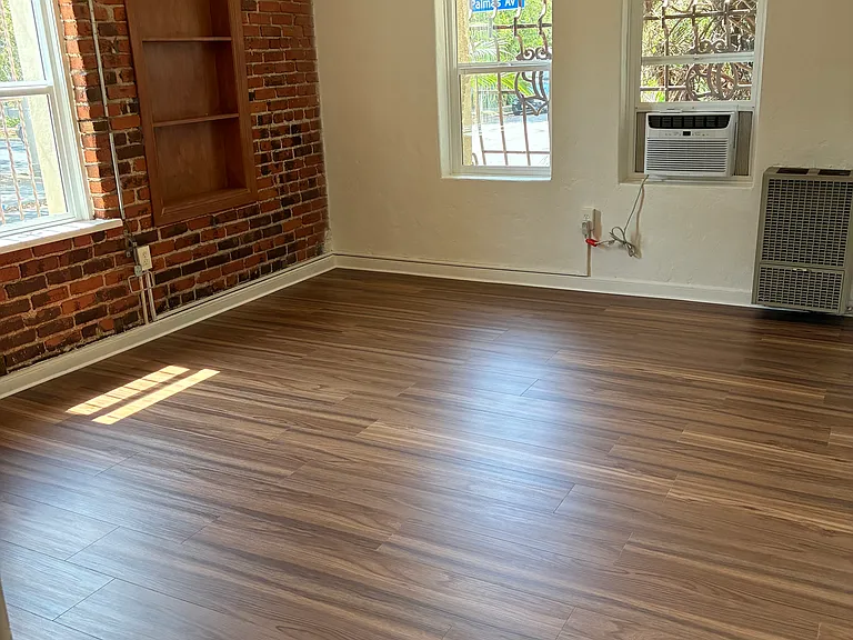 800 Las palmas LLC — Photo 4