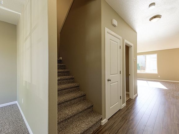 4th image of 3605 NE 43rd St