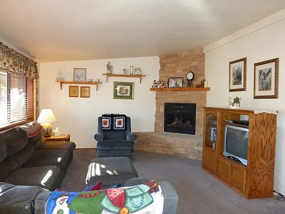 Living Room with Gas Fireplace