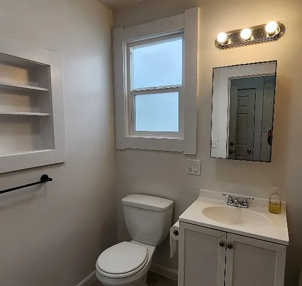 1003 Roosevelt Ave — Photo 8