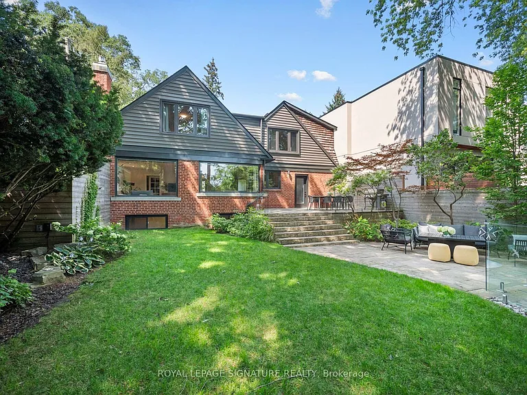 74 Fallingbrook Dr — Photo 38