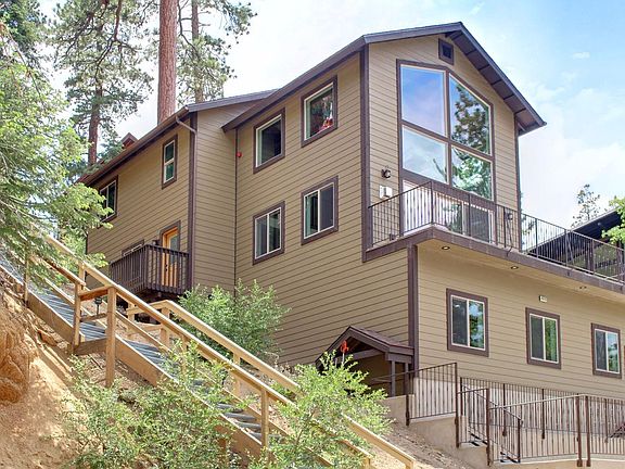 2nd image of 40767 Cherry Ln