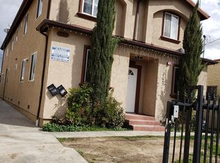 715 W 54th St, Los Angeles, CA 90037