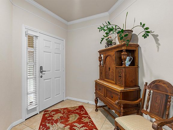 4th image of 414 Deer Meadow Cir