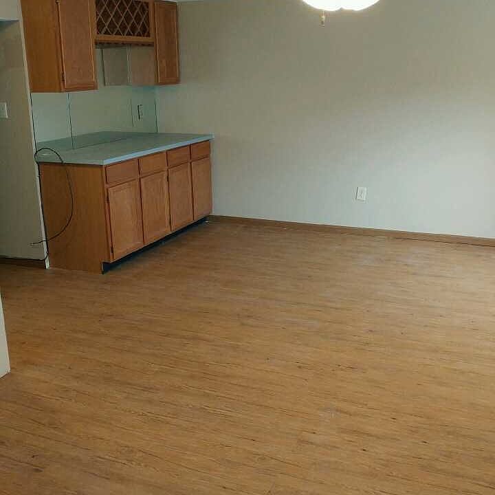 1st image of 742 Westglen Village Dr