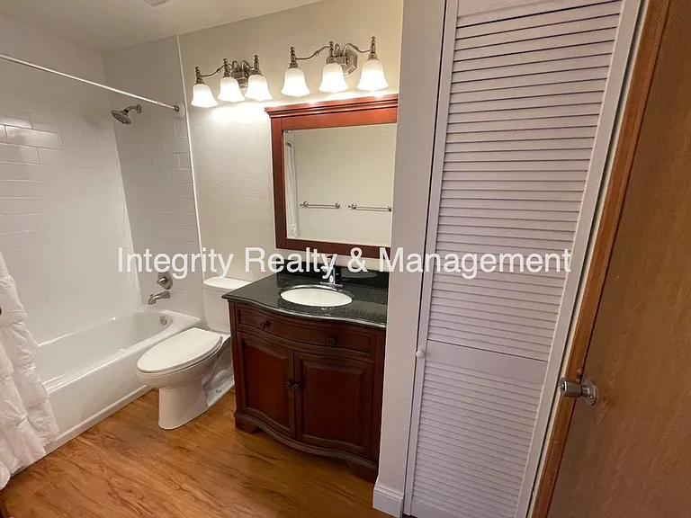 7777 S Steele St — Photo 22