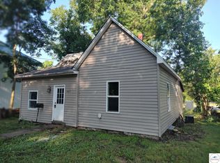 407 S Carter St, Clinton, MO 64735