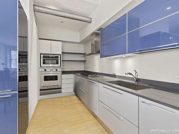 3rd image of 822 Greenwich St APT 1M