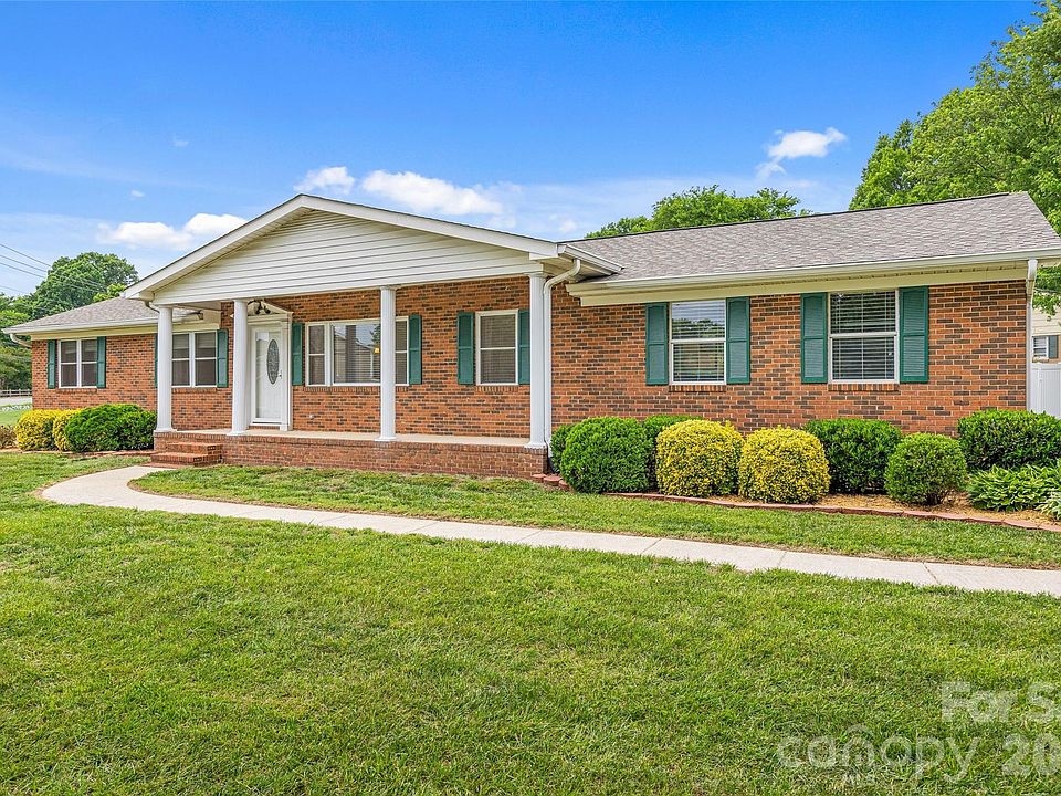 1st image of 2430 Old Cedarwood Dr NW