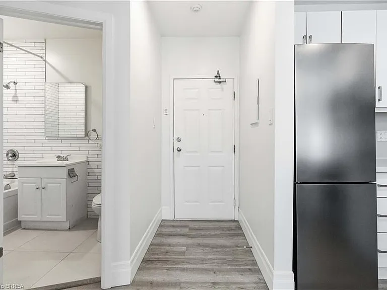 140 Dalhousie St #216 — Photo 3