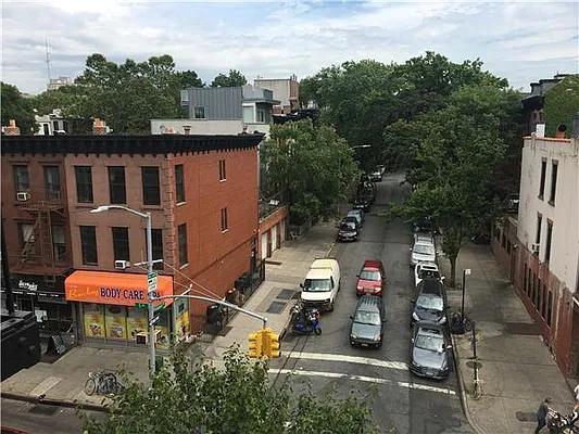 Rented by Avenue Sotheby's International Realty | media 12