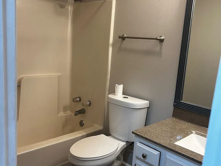 13363 Parwood Ave #3 — Photo 8