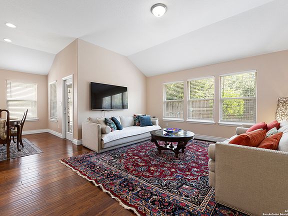 5th image of 27402 Valle Verde