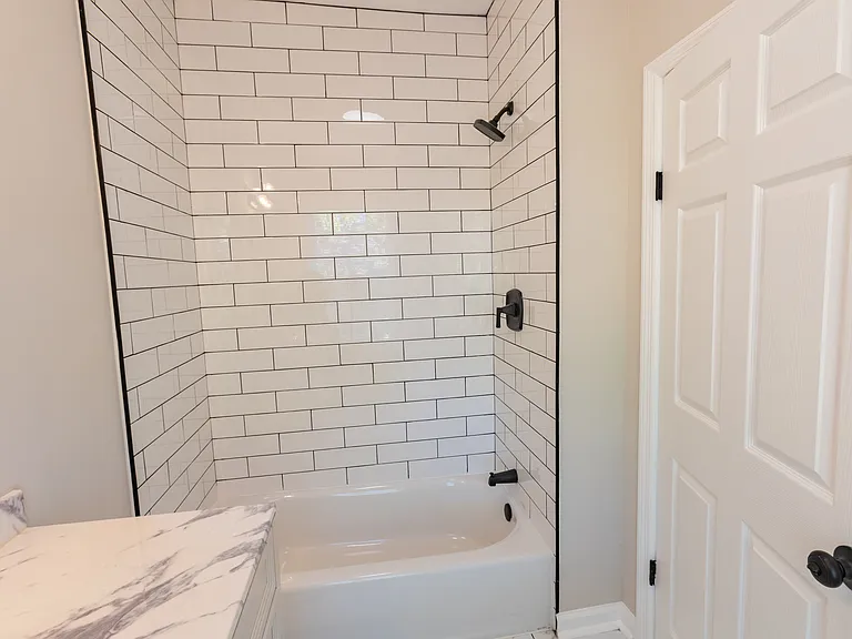 231 Jackson St — Photo 3