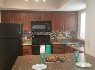 1205 Lake Breeze Pl, Valrico, FL 33596