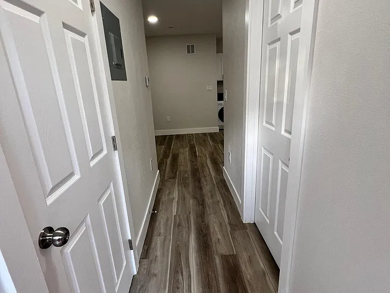475 Umatilla Blvd #1 — Photo 5