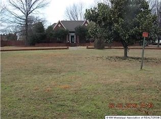 7972 Stateline Rd, Olive Branch, MS 38654