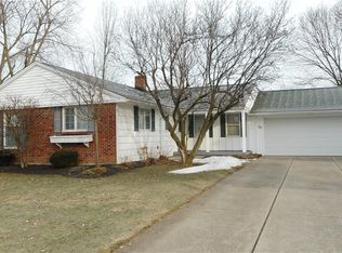 56 Old Spring Ln, Buffalo, NY 14221