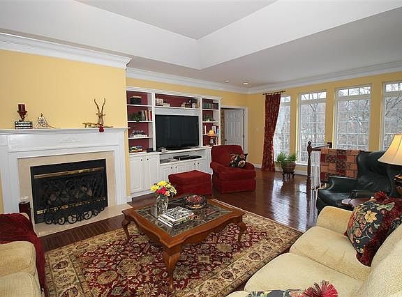 5th image of 13525 Chatham Manor Dr