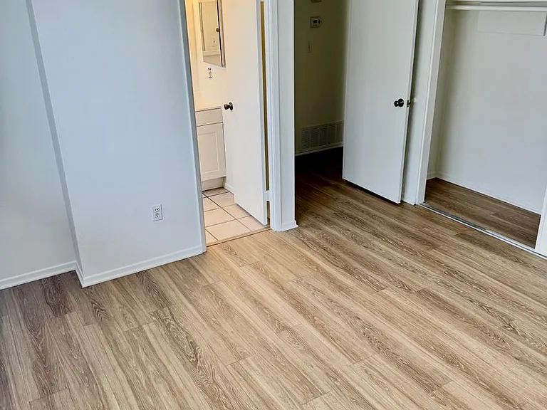 10026 Ashdale Ln — Photo 9