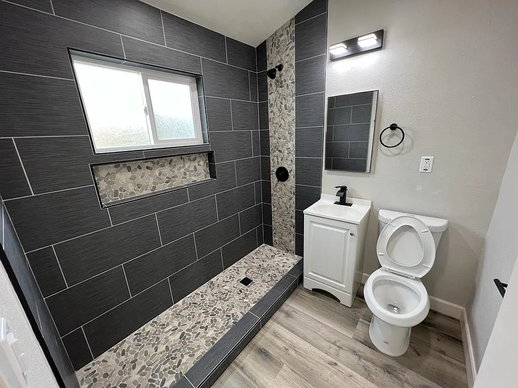 1 bed, $2,395 — Photo 1