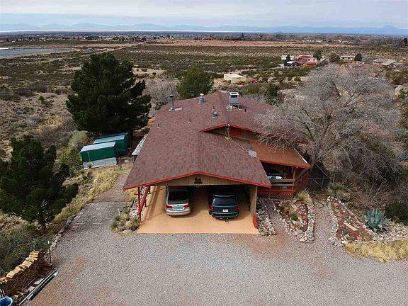 2nd image of 18 Lakeview Dr