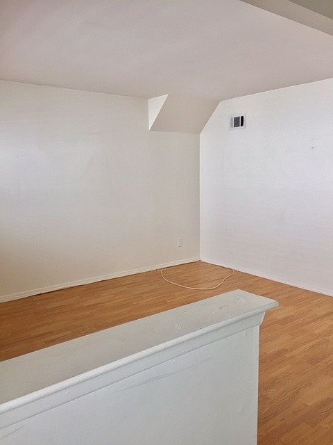 1st image of 6 Elwood Ave