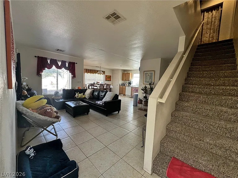 5698 Doubleday St — Photo 11