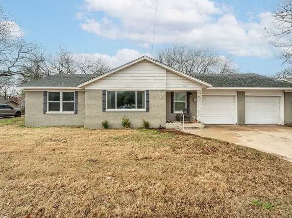 706 N Graham St, Stephenville, TX 76401