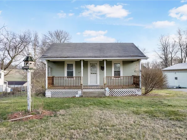 4324 Georgetown St NE, East Canton, OH 44730