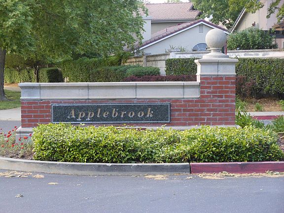 5th image of 3767 Whispering Creek Cir