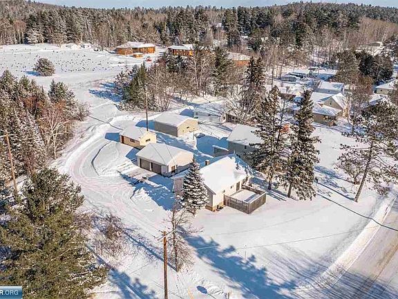 5th image of 815 3rd St N