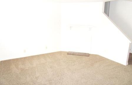 3rd image of 107 Kingsbury Ct