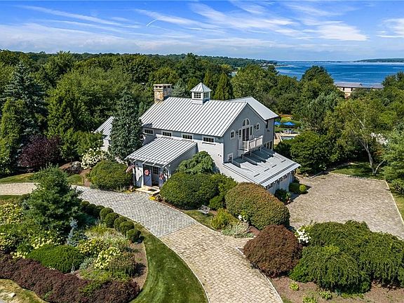 3rd image of 464 Black Point Ln