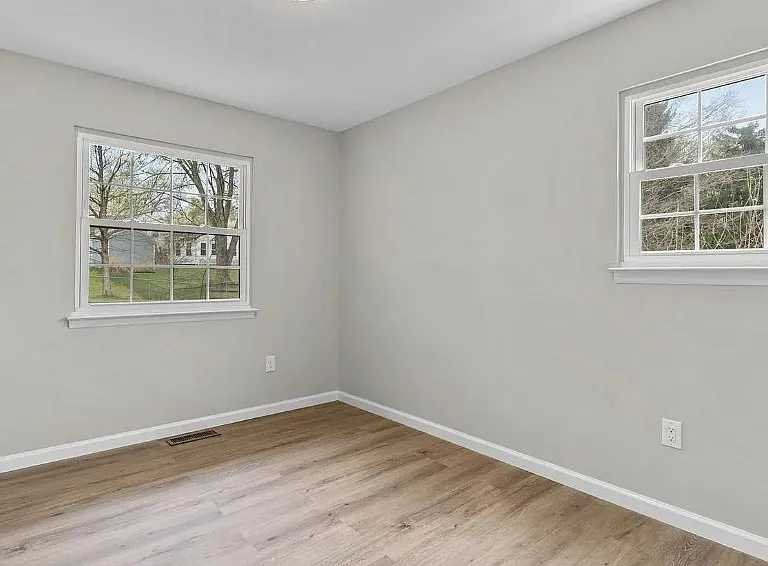 24320 Log House Rd — Photo 12