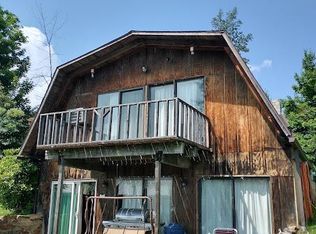 2237 Penn Ave, Hollsopple, PA 15935