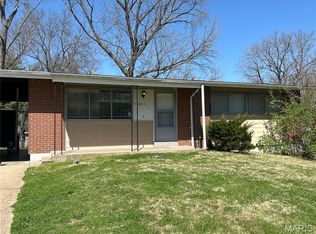 10246 Green Valley Dr, Saint Louis, MO