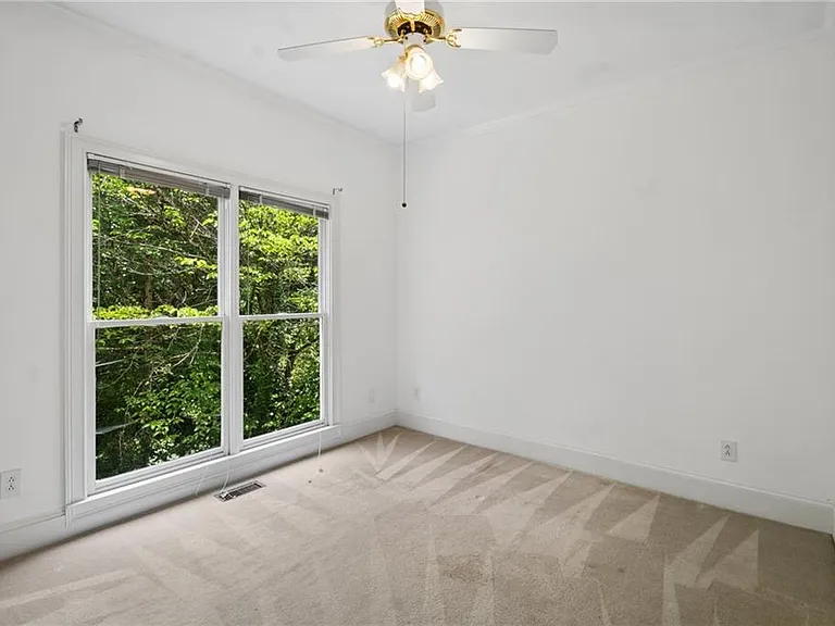 270 Edwardton Ct — Photo 20