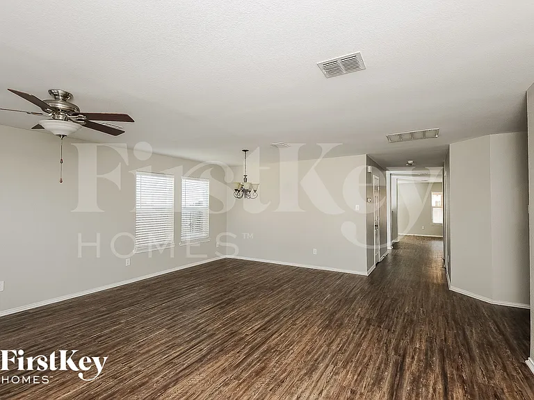 4516 Mountain Oak St — Photo 6