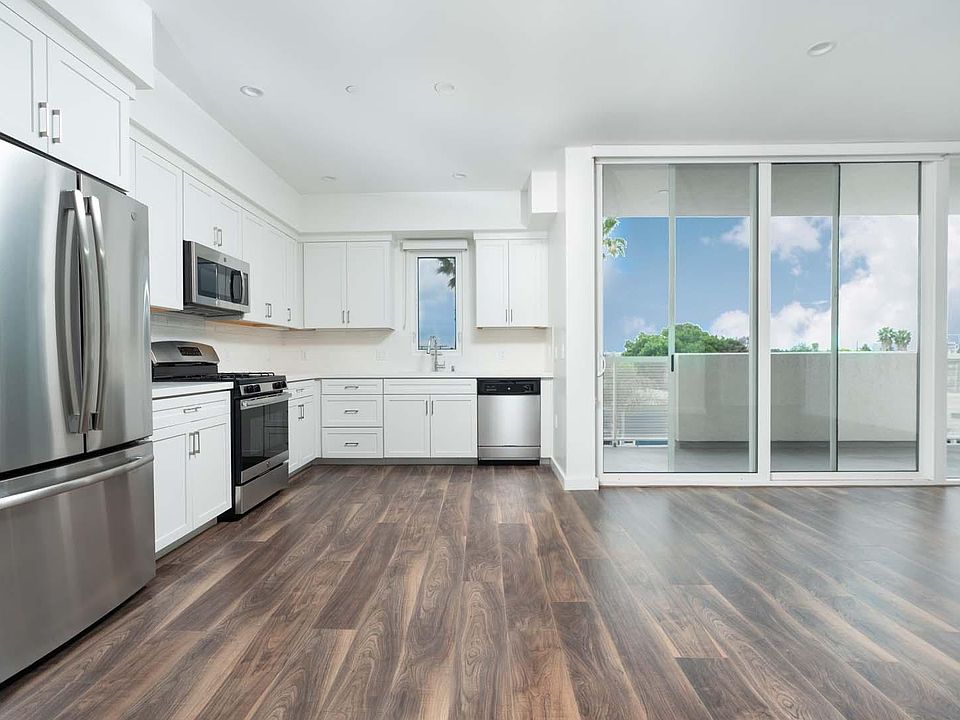 1st image of 12821 Washington Blvd #305